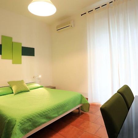 Primo Piano Guesthouse - Bari Policlinico Buitenkant foto