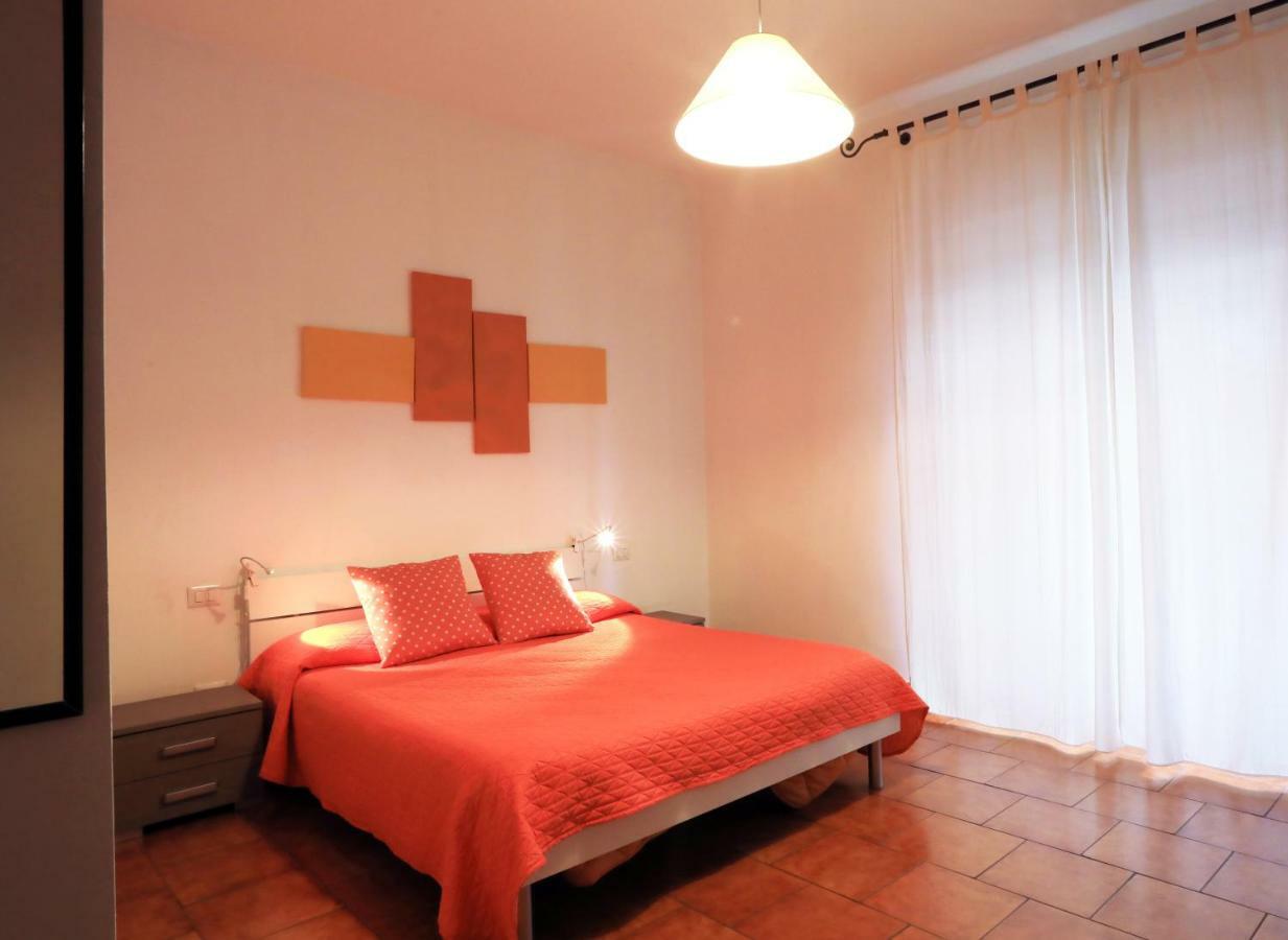 Primo Piano Guesthouse - Bari Policlinico Buitenkant foto