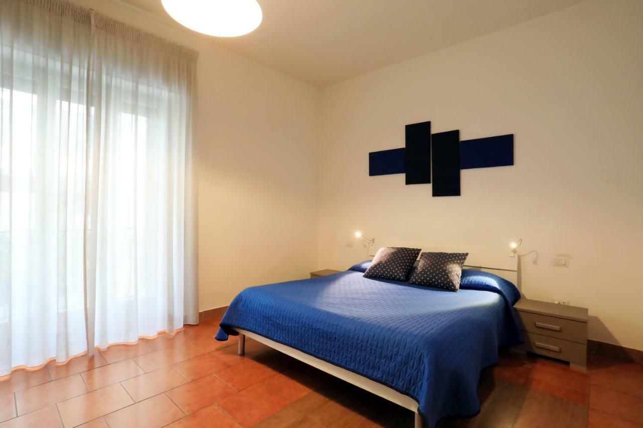 Primo Piano Guesthouse - Bari Policlinico Buitenkant foto